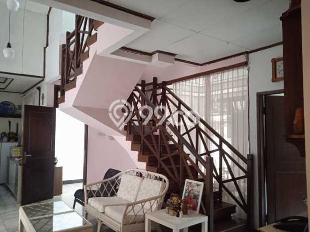 Ready to Use! Luxury House LT 240m2 Desain Modern di Lebak Bulus Ready to Use! Luxury House LT 240m2 Desain Modern di Lebak Bulus