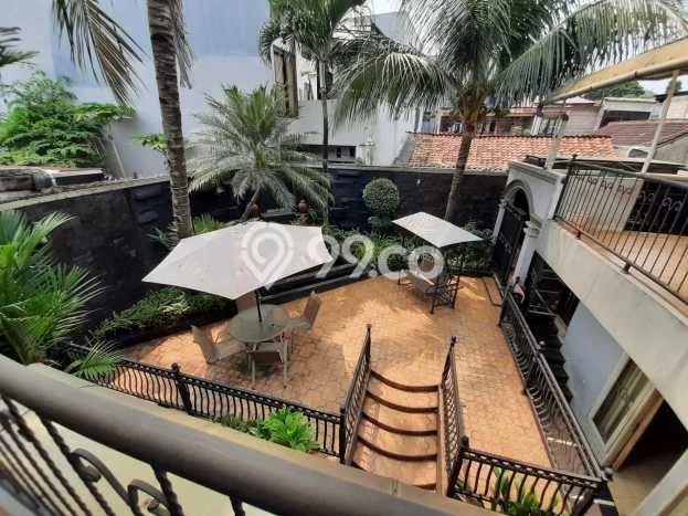 Dijual Rumah Luas Elegan Dengan View Eksklusif di Condet, Jakarta Timur Dijual Rumah Luas Elegan Dengan View Eksklusif di Condet, Jakarta Timur