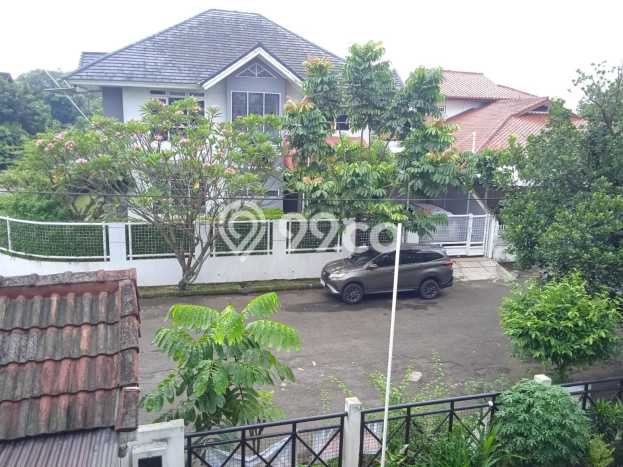 Ready to Use! Luxury House LT 240m2 Desain Modern di Lebak Bulus Ready to Use! Luxury House LT 240m2 Desain Modern di Lebak Bulus