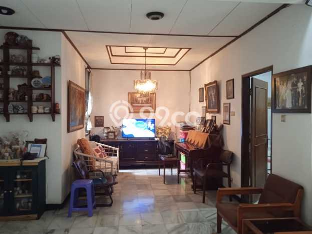 Ready to Use! Luxury House LT 240m2 Desain Modern di Lebak Bulus Ready to Use! Luxury House LT 240m2 Desain Modern di Lebak Bulus