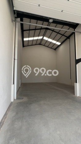 Gudang Kawasan , Luas 240m2m², Lokasi Strategis Gudang Kawasan , Luas 240m2m², Lokasi Strategis