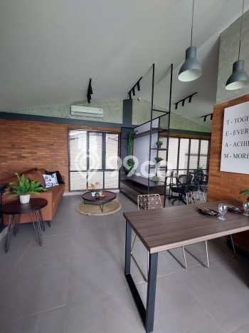 Gudang Kawasan , Luas 240m2m², Lokasi Strategis Gudang Kawasan , Luas 240m2m², Lokasi Strategis