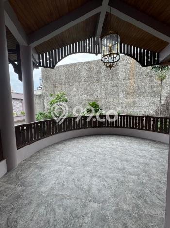 Rumah Elit Modern Siap Huni di Pondok Indah Jakarta Selatan Rumah Elit Modern Siap Huni di Pondok Indah Jakarta Selatan