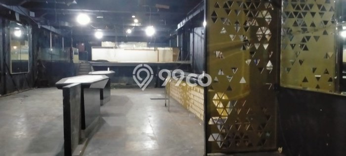 Unit Komersial Dijual di Jakarta Selatan LT 635m2 & LB 1800m2 Unit Komersial Dijual di Jakarta Selatan LT 635m2 & LB 1800m2