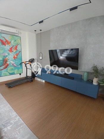 Dijual Rumah Luas Elegan Dengan View Eksklusif di Kota Wisata, Jakarta Timur Dijual Rumah Luas Elegan Dengan View Eksklusif di Kota Wisata, Jakarta Timur