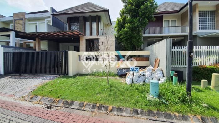 Rumah Elit Modern Siap Huni di Graha Surabaya Rumah Elit Modern Siap Huni di Graha Surabaya