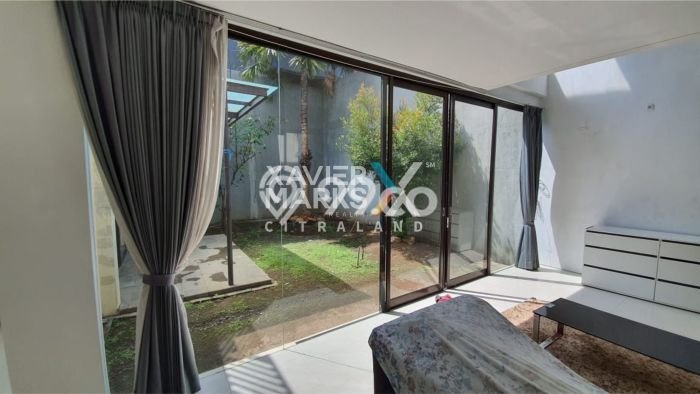 Rumah Elit Modern Siap Huni di Graha Surabaya Rumah Elit Modern Siap Huni di Graha Surabaya