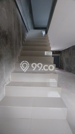 AREA SUPER PREMIUM! Ruko di Majapahit, Luas 120m², Prospek Pengunjung AREA SUPER PREMIUM! Ruko di Majapahit, Luas 120m², Prospek Pengunjung