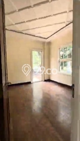 Rumah Mewah Siap Huni LT 980m2 di Gajah Mungkur, Semarang Rumah Mewah Siap Huni LT 980m2 di Gajah Mungkur, Semarang