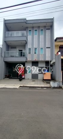 Rumah Kost untuk Dijual di Semarang Tengah dengan 16 KT, 16 KM, Luas 450m2 Rumah Kost untuk Dijual di Semarang Tengah dengan 16 KT, 16 KM, Luas 450m2