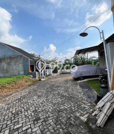 Tanah Area Strategis di Banyumanik, Luas 105m2m², Cocok untuk Investasi Tanah Area Strategis di Banyumanik, Luas 105m2m², Cocok untuk Investasi