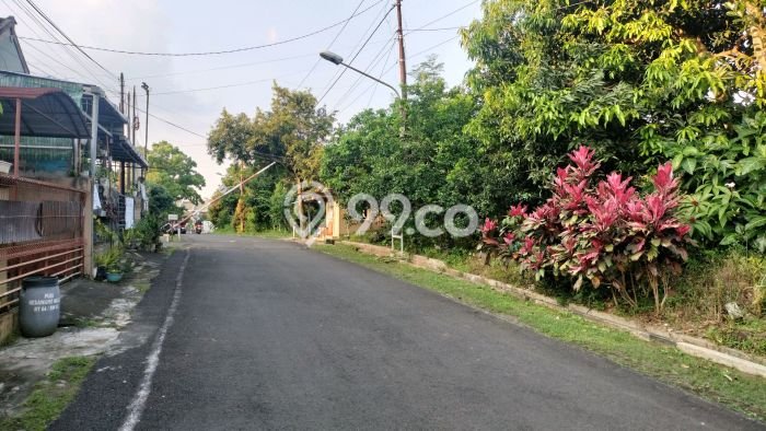 Lahan Dijual Lokasi Banyumanik, Semarang dengan Luas Tanah 3660m2 dan Status SHM Lahan Dijual Lokasi Banyumanik, Semarang dengan Luas Tanah 3660m2 dan Status SHM