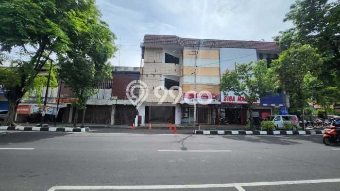 Ruko Bagus LT 111m2 LB 310m2 Dijual di Semarang Timur Semarang Ruko Bagus LT 111m2 LB 310m2 Dijual di Semarang Timur Semarang