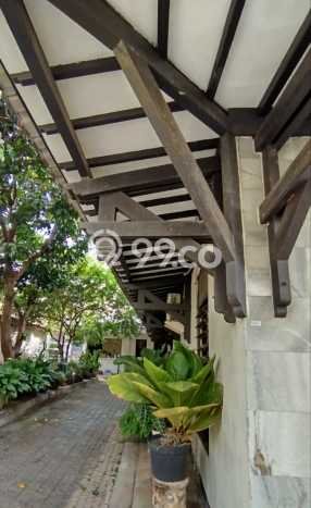 Rumah Mewah Siap Huni LT 688m2 di Gajah Mungkur, Semarang Rumah Mewah Siap Huni LT 688m2 di Gajah Mungkur, Semarang