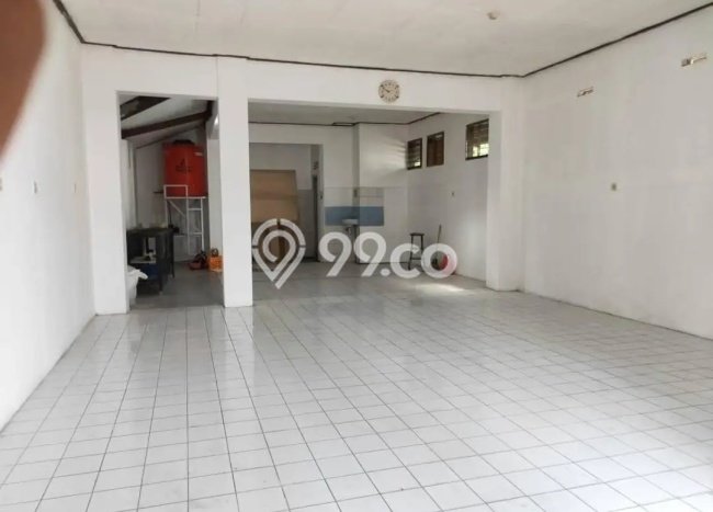 Ruko Lokasi Strategis di Banyumanik, Luas 60m2m², For Rent, Area Bisnis Ruko Lokasi Strategis di Banyumanik, Luas 60m2m², For Rent, Area Bisnis