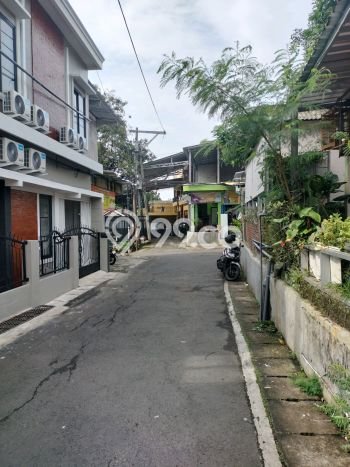 Dijual Kost Strategis di Tembalang, Semarang 10 KT, 10 KM, Luas Bangunan 130m2 Dijual Kost Strategis di Tembalang, Semarang 10 KT, 10 KM, Luas Bangunan 130m2