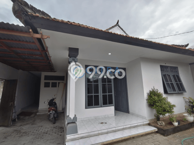 Disewakan! Rumah 4 Kamar Tidur &
3 Kamar Mandi di Panjer, Denpasar Disewakan! Rumah 4 Kamar Tidur &
3 Kamar Mandi di Panjer, Denpasar