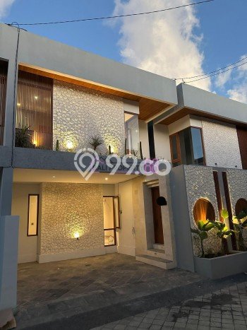 Ready to Use! Luxury House LT 124m2 Desain Elegan di Jimbaran Ready to Use! Luxury House LT 124m2 Desain Elegan di Jimbaran