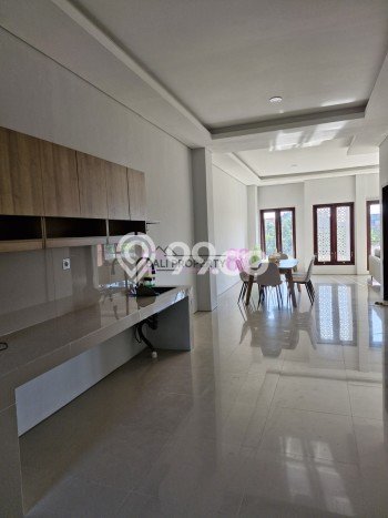 Rumah Kontrakan Denpasar LT 100m2 LB 350m2 Area Pedungan Rumah Kontrakan Denpasar LT 100m2 LB 350m2 Area Pedungan