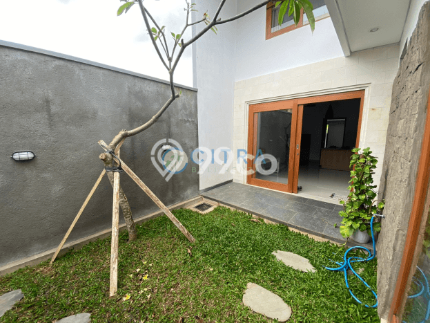 Disewakan! Rumah 2 Kamar Tidur &
2 Kamar Mandi di Ubung, Denpasar Disewakan! Rumah 2 Kamar Tidur &
2 Kamar Mandi di Ubung, Denpasar