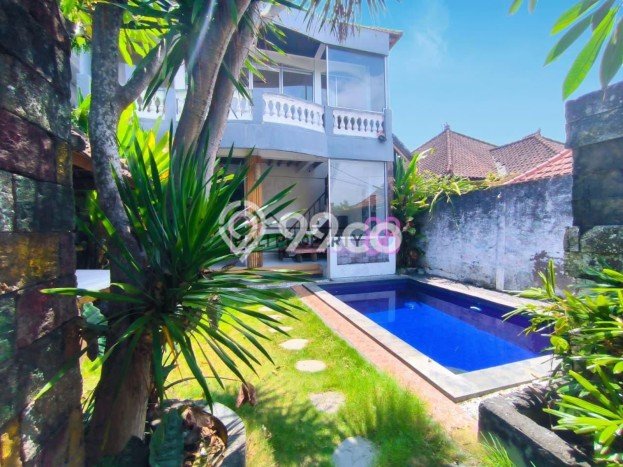 Ready to Use! Premium House LT 200m2 Desain Modern di Seminyak Ready to Use! Premium House LT 200m2 Desain Modern di Seminyak