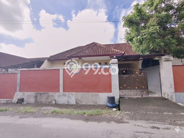 Disewakan! Rumah 4 Kamar Tidur &
3 Kamar Mandi di Renon, Denpasar Disewakan! Rumah 4 Kamar Tidur &
3 Kamar Mandi di Renon, Denpasar