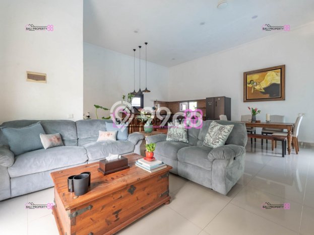 Ready to Use! Luxury House LT 290m2 Desain Modern di Kerobokan Ready to Use! Luxury House LT 290m2 Desain Modern di Kerobokan