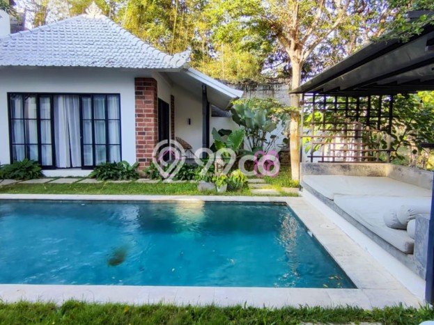 Rumah Elit LB 260m2 Siap Huni Desain Elegan di Pererenan, Badung Rumah Elit LB 260m2 Siap Huni Desain Elegan di Pererenan, Badung