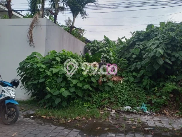 Kavling Tanah untuk Dijual di Kerobokan Kelod, Badung, Luas 240m2 Kavling Tanah untuk Dijual di Kerobokan Kelod, Badung, Luas 240m2