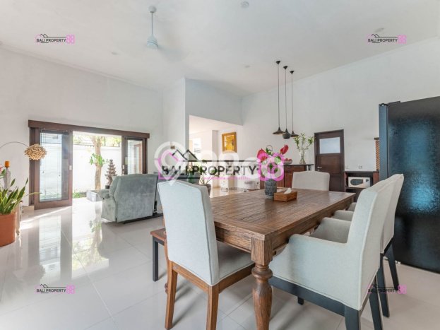 Ready to Use! Luxury House LT 290m2 Desain Modern di Kerobokan Ready to Use! Luxury House LT 290m2 Desain Modern di Kerobokan