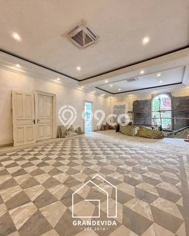 Jual Rumah Luas Elegan Dengan View Eksklusif di Pondok Indah, Jakarta Selatan Jual Rumah Luas Elegan Dengan View Eksklusif di Pondok Indah, Jakarta Selatan