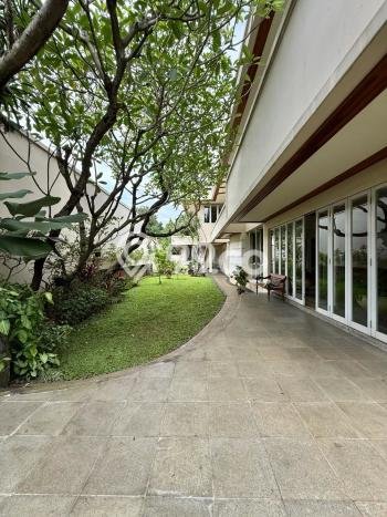 Rumah Elit Modern Siap Huni di Pondok Indah Jakarta Selatan Rumah Elit Modern Siap Huni di Pondok Indah Jakarta Selatan