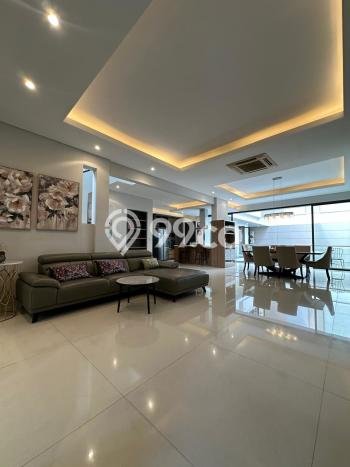 Ready to Use! Luxury House LT 364m2 Desain Modern di Mega Kuningan Ready to Use! Luxury House LT 364m2 Desain Modern di Mega Kuningan