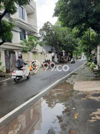 Rumah Mewah Siap Huni LT 750m2 di Cilandak, Jakarta Selatan Rumah Mewah Siap Huni LT 750m2 di Cilandak, Jakarta Selatan
