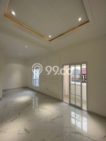 Dijual Rumah Mewah Elegan Dengan View Eksklusif di Joglo, Jakarta Barat Dijual Rumah Mewah Elegan Dengan View Eksklusif di Joglo, Jakarta Barat
