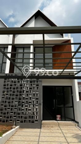 Kesempatan Memiliki Rumah LT 85m² / LB 97m² di Lokasi Strategis Green Lake City, Jakarta Barat Kesempatan Memiliki Rumah LT 85m² / LB 97m² di Lokasi Strategis Green Lake City, Jakarta Barat