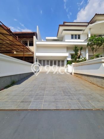 Jual Rumah Luas Elegan Dengan View Eksklusif di Lebak Bulus, Jakarta Selatan Jual Rumah Luas Elegan Dengan View Eksklusif di Lebak Bulus, Jakarta Selatan