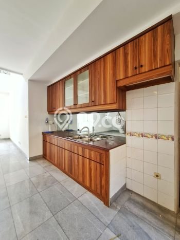 Jual Rumah Luas Elegan Dengan View Eksklusif di Lebak Bulus, Jakarta Selatan Jual Rumah Luas Elegan Dengan View Eksklusif di Lebak Bulus, Jakarta Selatan