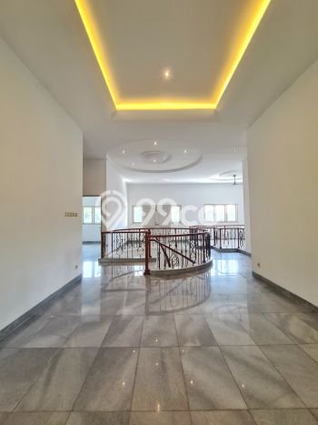 Jual Rumah Luas Elegan Dengan View Eksklusif di Lebak Bulus, Jakarta Selatan Jual Rumah Luas Elegan Dengan View Eksklusif di Lebak Bulus, Jakarta Selatan
