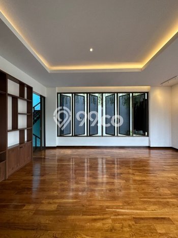 For Sale! Premium House LT 210m2 Desain Modern di Pejaten For Sale! Premium House LT 210m2 Desain Modern di Pejaten