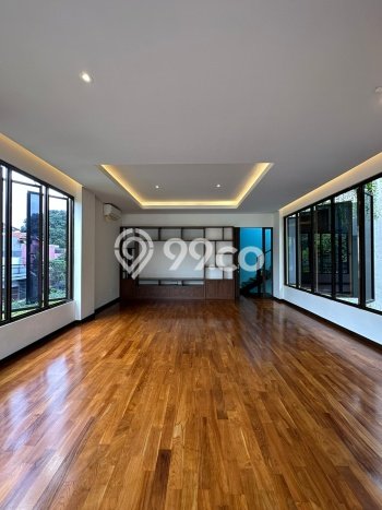 For Sale! Premium House LT 210m2 Desain Modern di Pejaten For Sale! Premium House LT 210m2 Desain Modern di Pejaten