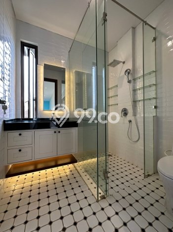 For Sale! Premium House LT 210m2 Desain Modern di Pejaten For Sale! Premium House LT 210m2 Desain Modern di Pejaten