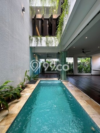 For Sale! Premium House LT 210m2 Desain Modern di Pejaten For Sale! Premium House LT 210m2 Desain Modern di Pejaten