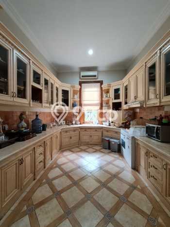 For Sale! Luxury House LT 1300m2 Desain Elegan di Pondok Indah For Sale! Luxury House LT 1300m2 Desain Elegan di Pondok Indah