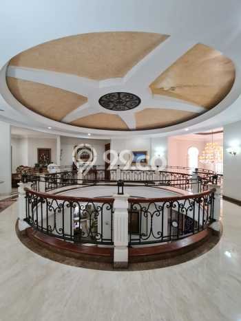 For Sale! Luxury House LT 1300m2 Desain Elegan di Pondok Indah For Sale! Luxury House LT 1300m2 Desain Elegan di Pondok Indah