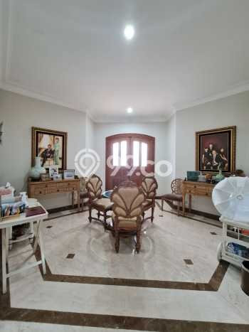 For Sale! Luxury House LT 1300m2 Desain Elegan di Pondok Indah For Sale! Luxury House LT 1300m2 Desain Elegan di Pondok Indah