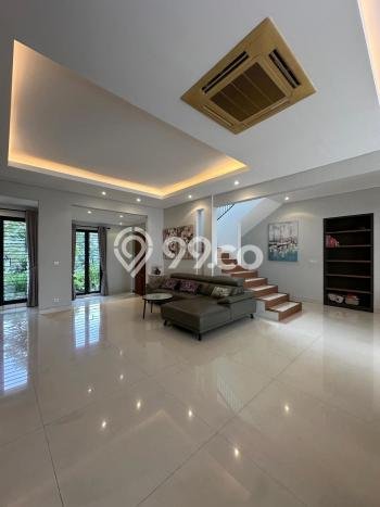 Ready to Use! Luxury House LT 364m2 Desain Modern di Mega Kuningan Ready to Use! Luxury House LT 364m2 Desain Modern di Mega Kuningan