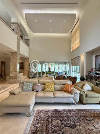 Rumah Elit Modern Siap Huni di Pondok Indah Jakarta Selatan Rumah Elit Modern Siap Huni di Pondok Indah Jakarta Selatan