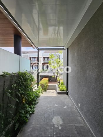 Dijual Rumah Luas Elegan Dengan View Eksklusif di Veteran, Jakarta Selatan Dijual Rumah Luas Elegan Dengan View Eksklusif di Veteran, Jakarta Selatan