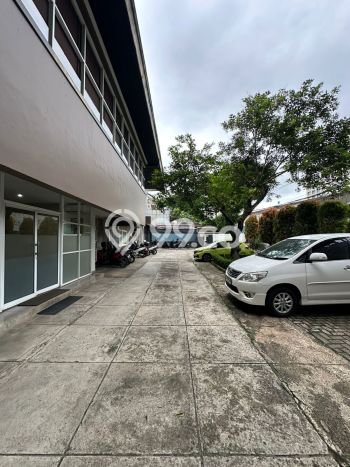 Komersial Dijual di Kebayoran Baru Jakarta Selatan dengan LB 500m2 Komersial Dijual di Kebayoran Baru Jakarta Selatan dengan LB 500m2